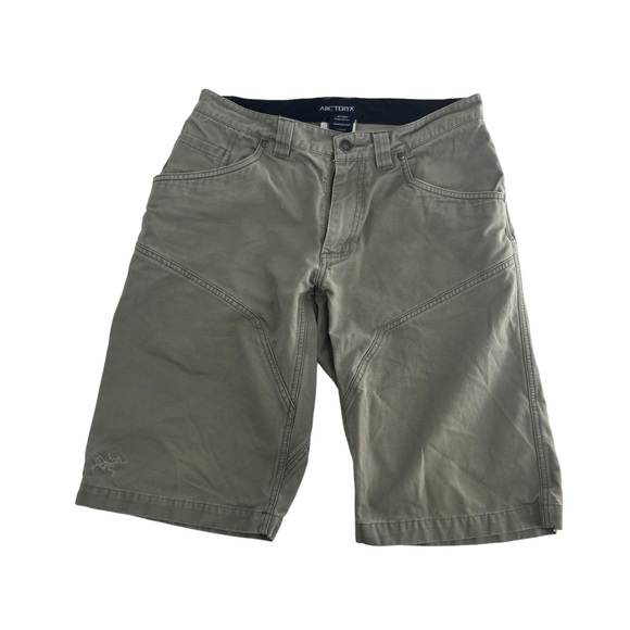 Arcteryx Shorts Mens 30 Tan Khaki Carpenter Outdoor Hiking Bermuda 13” Inseam - Picture 1 of 11
